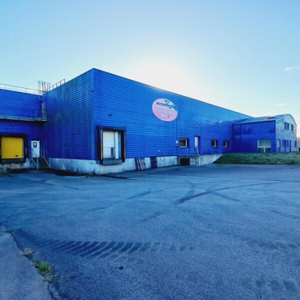 Fond/mur commercial Carentoir - réf 35057-876