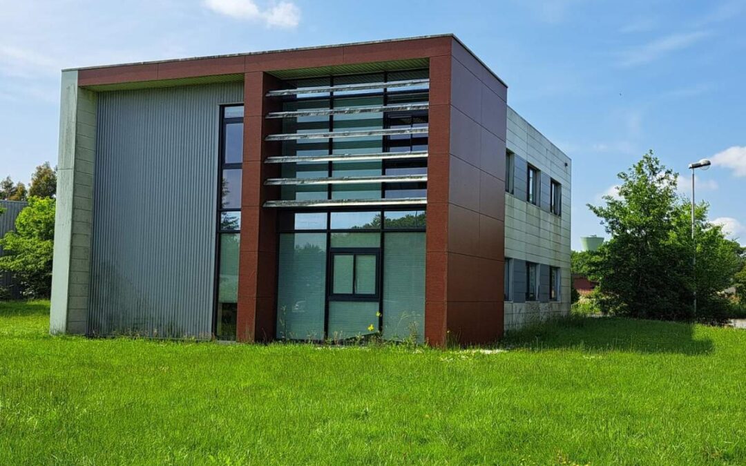 Fond/mur commercial Plélan-le-Grand – réf 35057-792